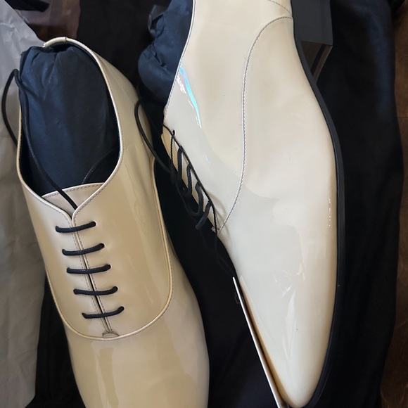 BRAND NEW NEVER BEEN WORN! SAINT LAURENT
patent leather Oxford shoes
44EU - Picture 5 of 5